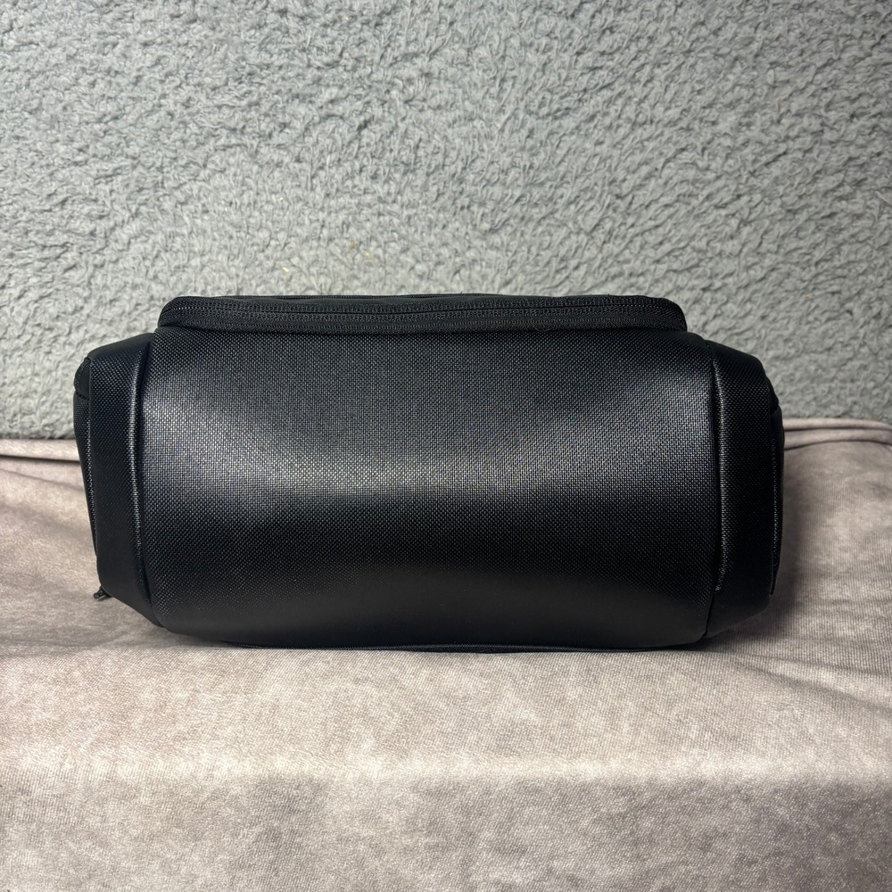 Orvis Black Ballistic Nylon Hanging Toiletry Kit Dopp Bag Orange Interior - Picture 5 of 7